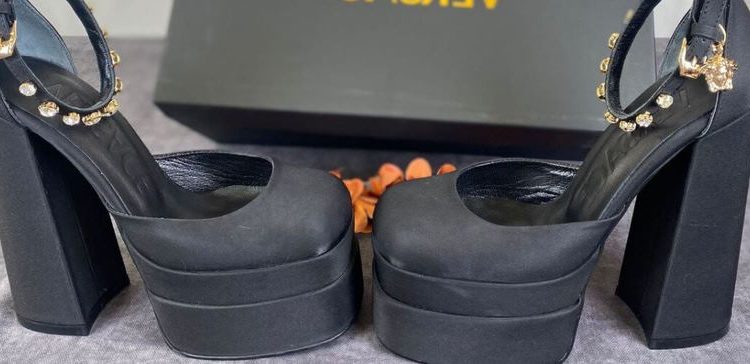 towering shoe styles